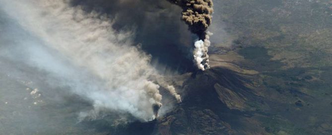 eruzione etna 2002
